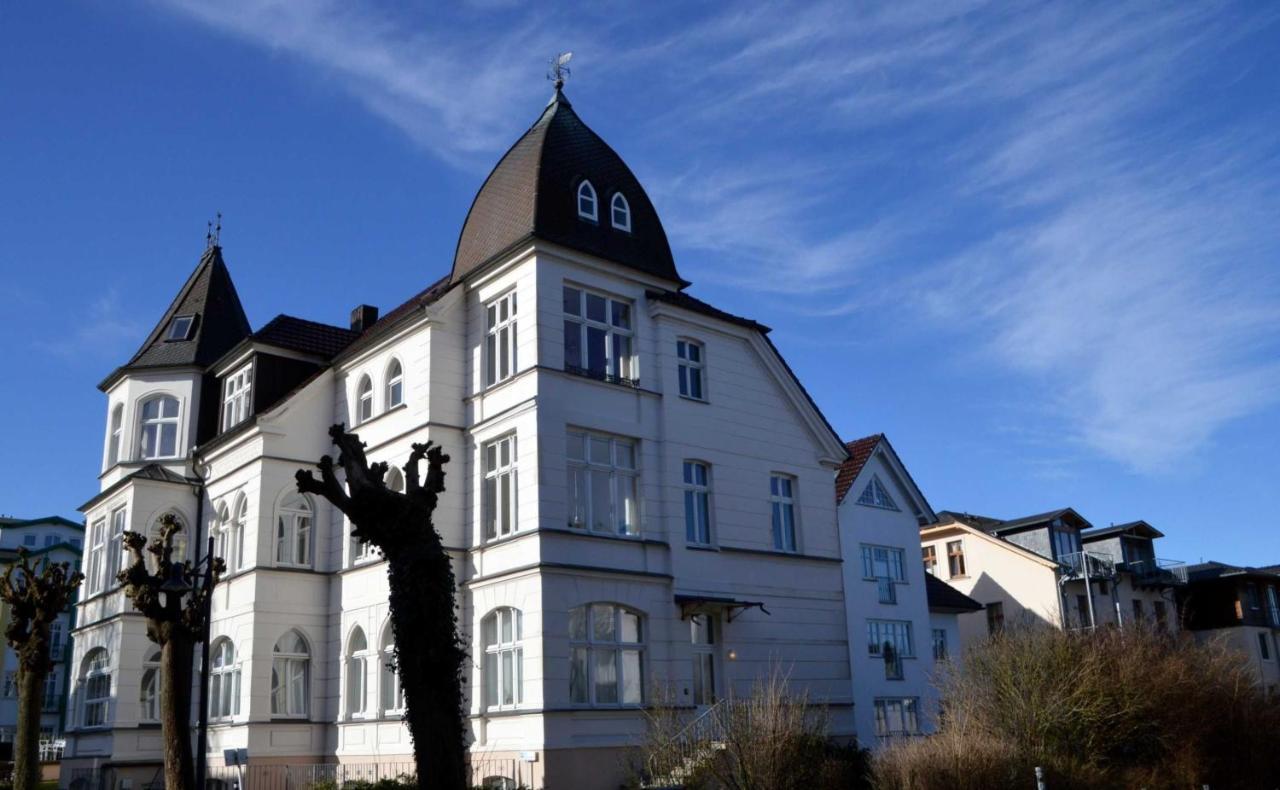 Schloss Hohenzollern 1 Heringsdorf  Buitenkant foto